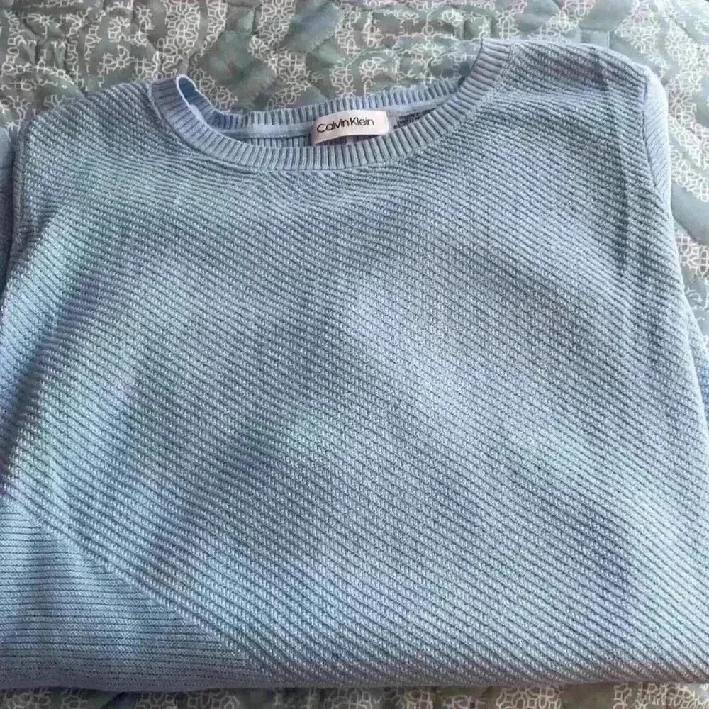 Calvin Klein Sweater